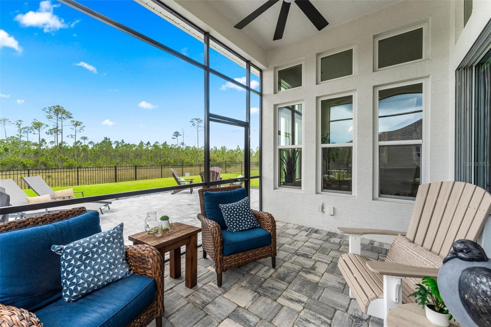 257 MOSAIC BOULEVARD — photo 25 of 37