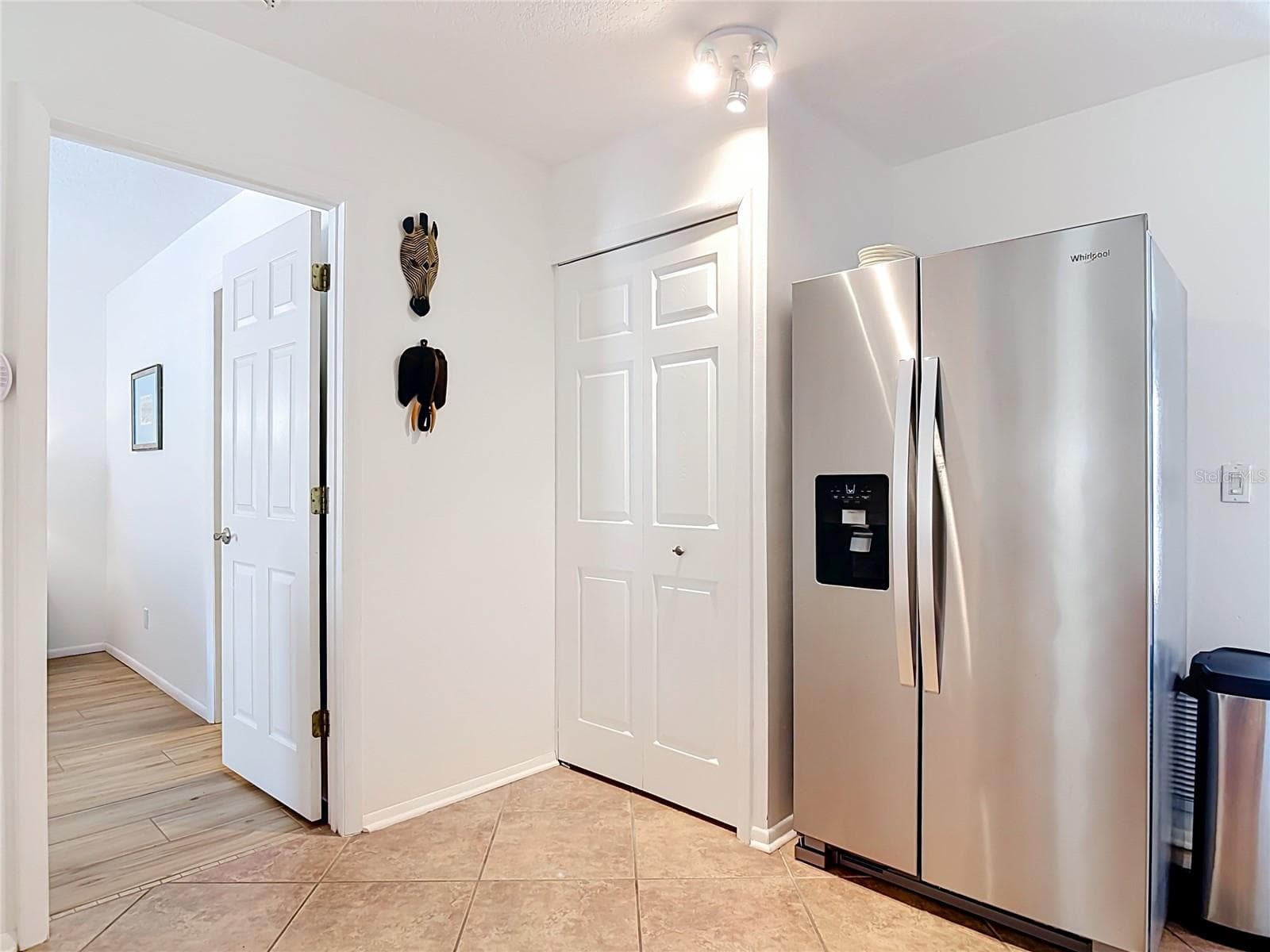 1412 BEACON STREET — photo 16 of 59