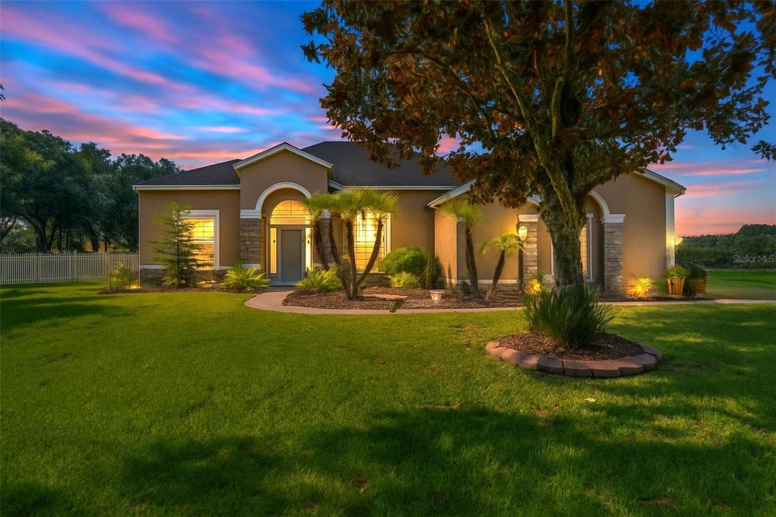 209 FOREST BREEZE AVENUE — photo 3 of 67
