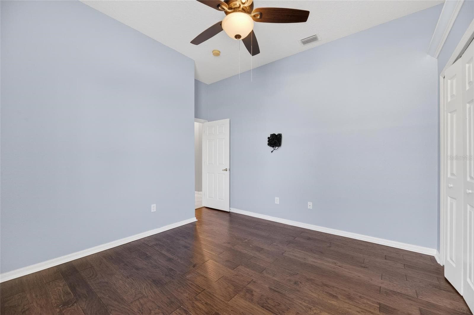 209 FOREST BREEZE AVENUE — photo 30 of 67