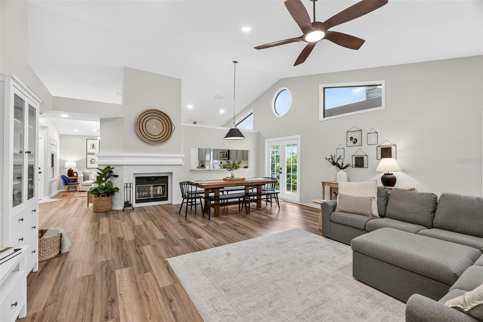 2644 BENT HICKORY CIRCLE — photo 9 of 50