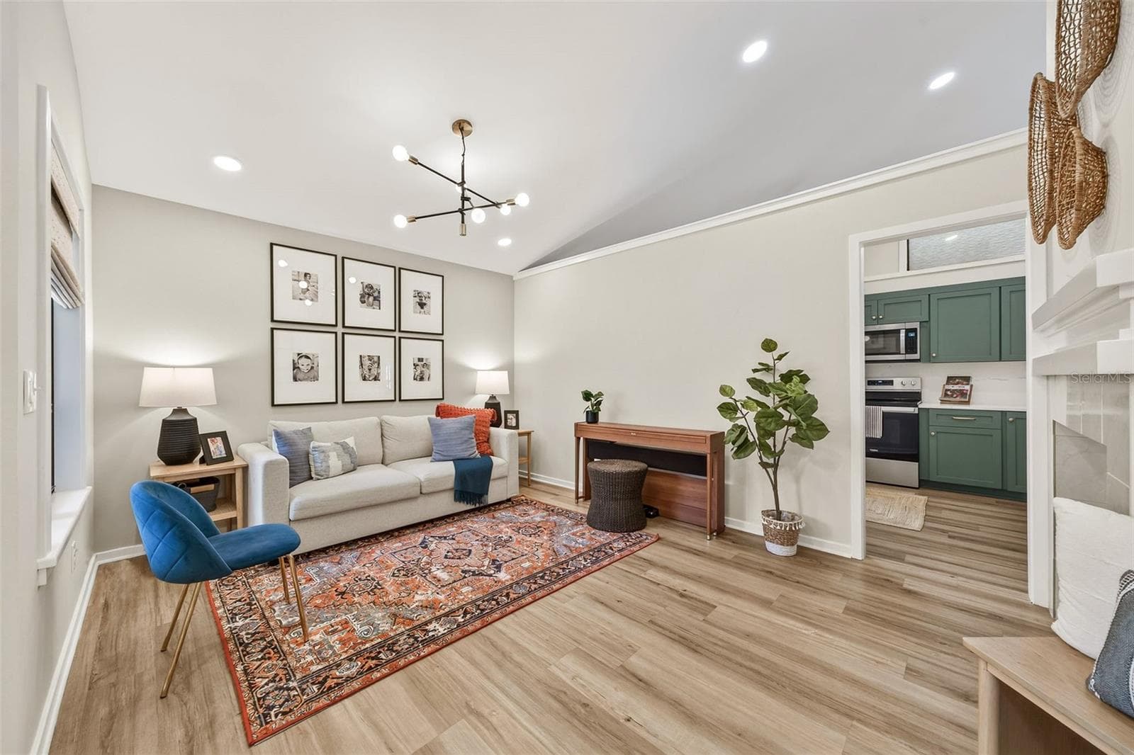 2644 BENT HICKORY CIRCLE — photo 4 of 50