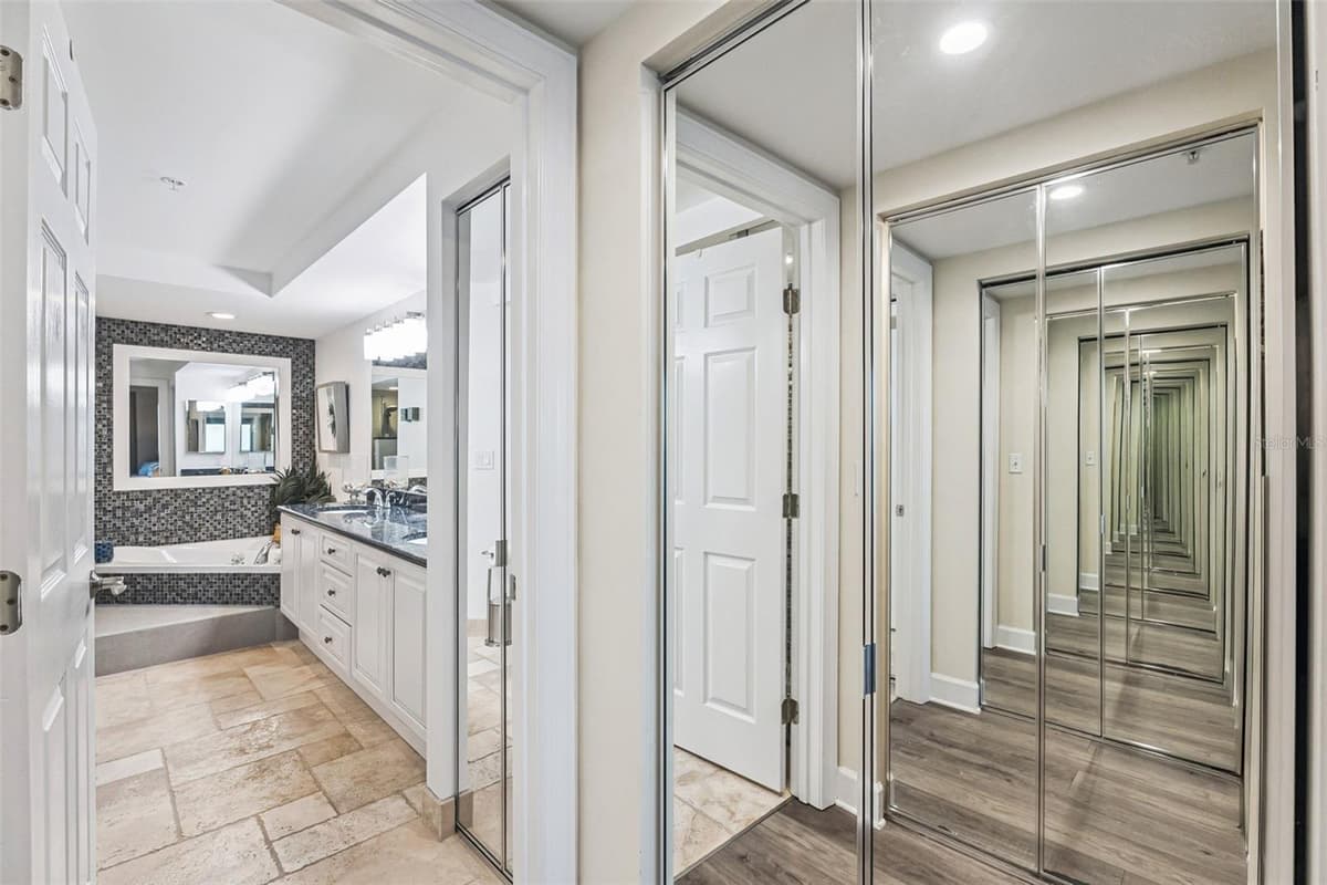 4621 ATLANTIC AVENUE — photo 25 of 64