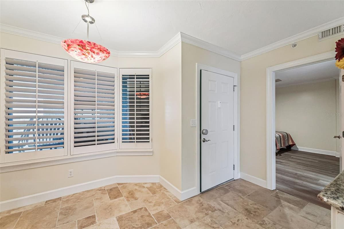 4621 ATLANTIC AVENUE — photo 7 of 64