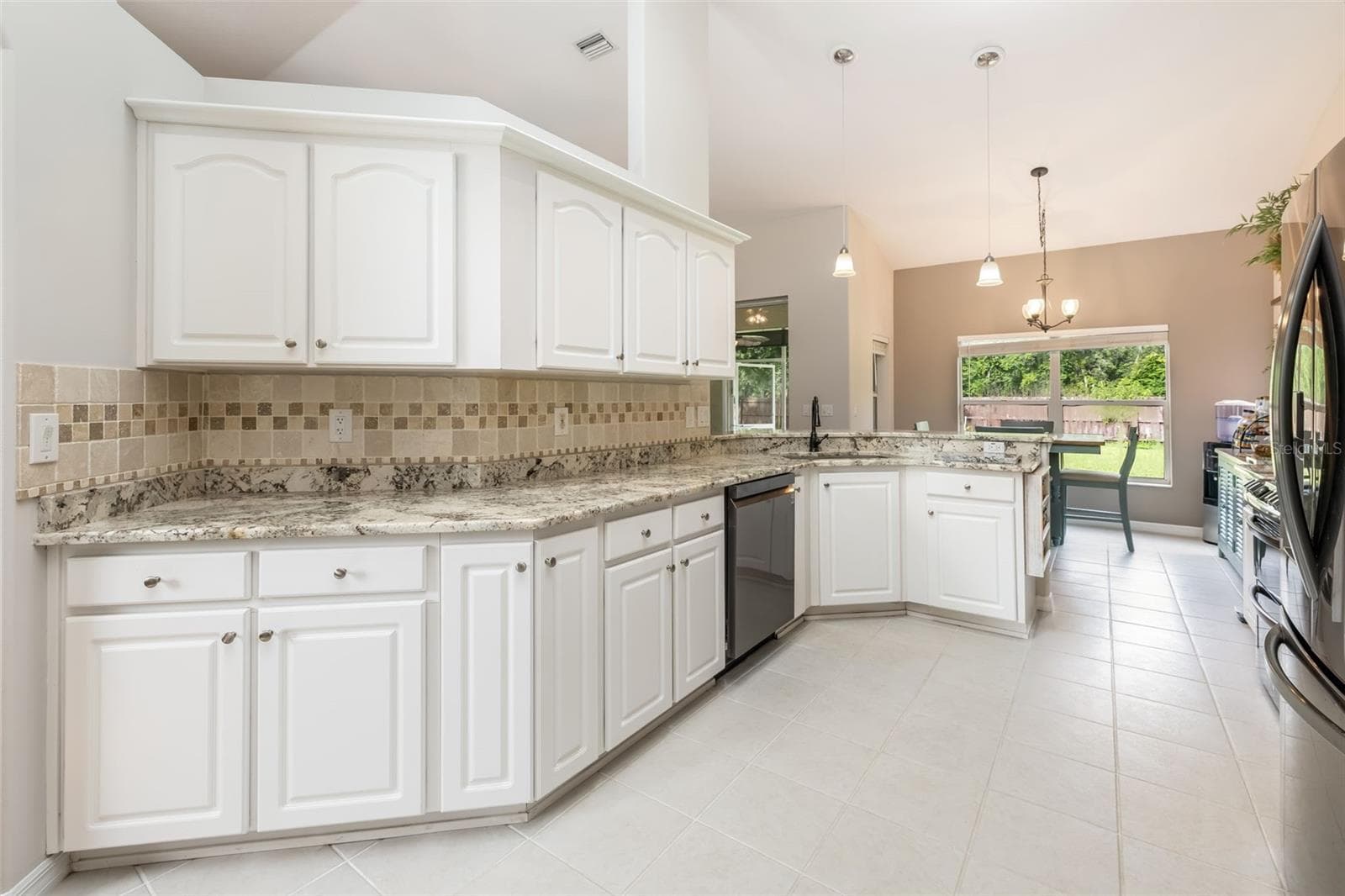 7 FARVER LANE — photo 11 of 43