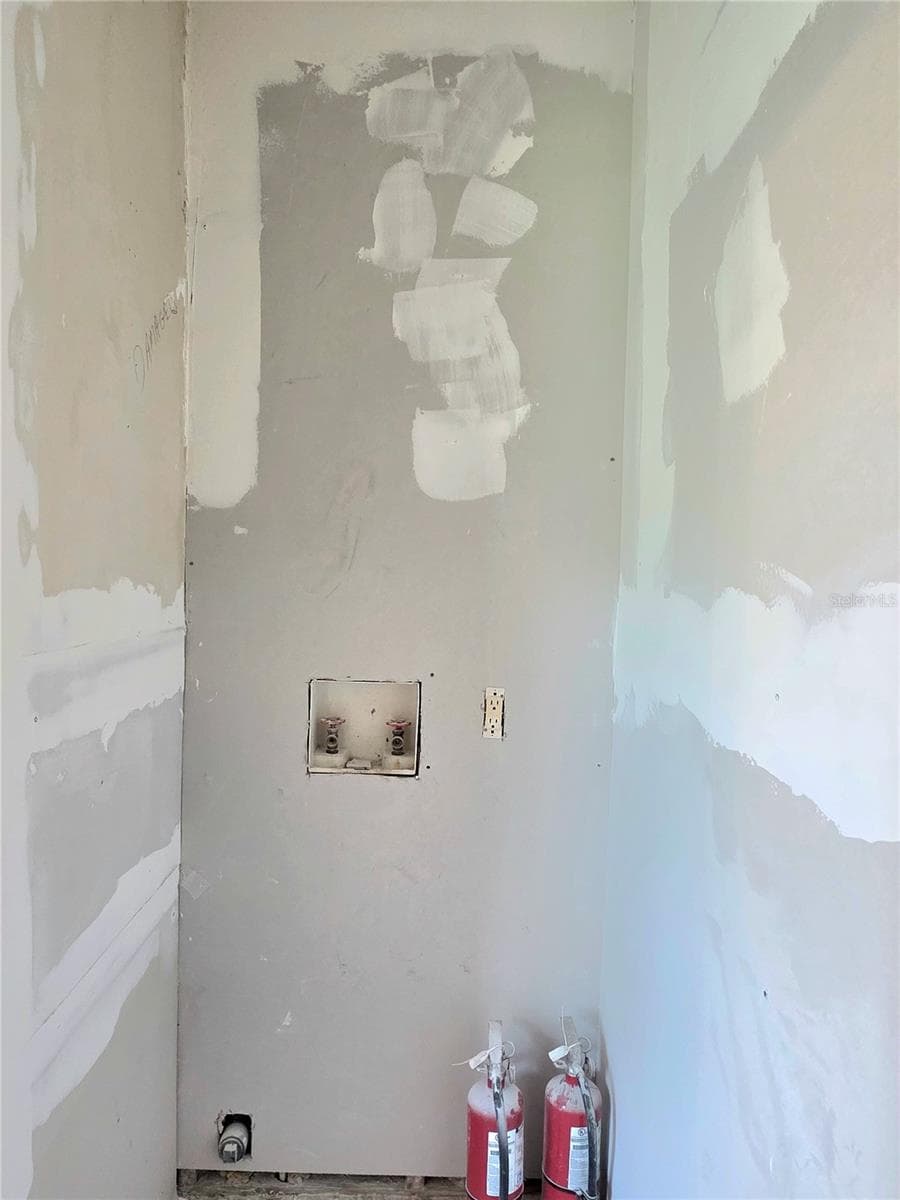 8443 HAMSTER DRIVE — photo 14 of 31