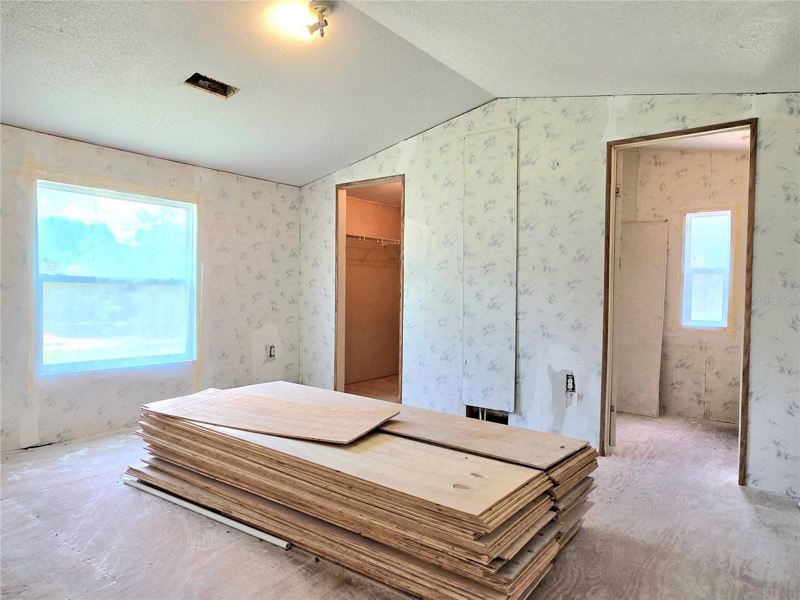 8443 HAMSTER DRIVE — photo 17 of 31