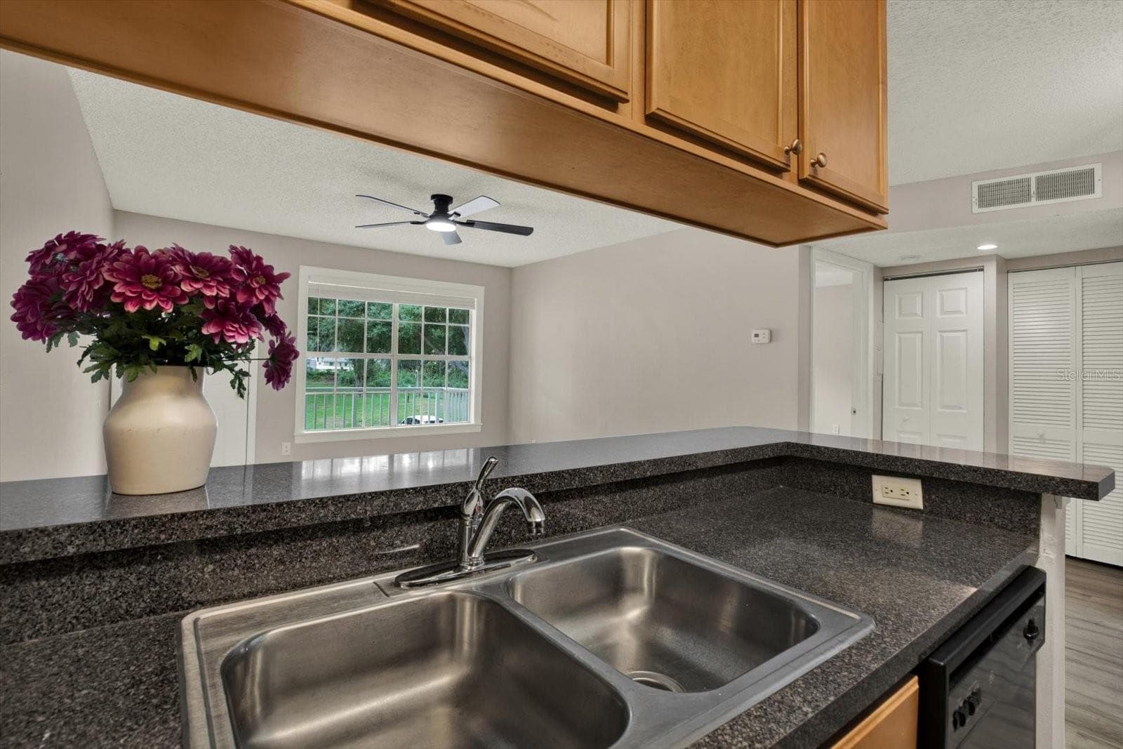 308 LAKE PARSONS GREEN — photo 11 of 36