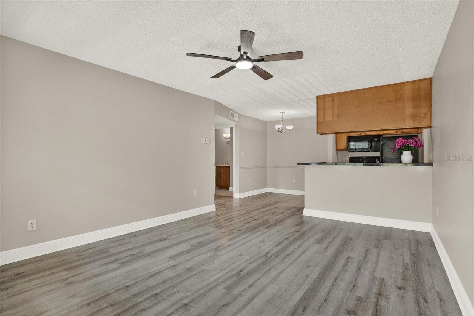 308 LAKE PARSONS GREEN — photo 3 of 36