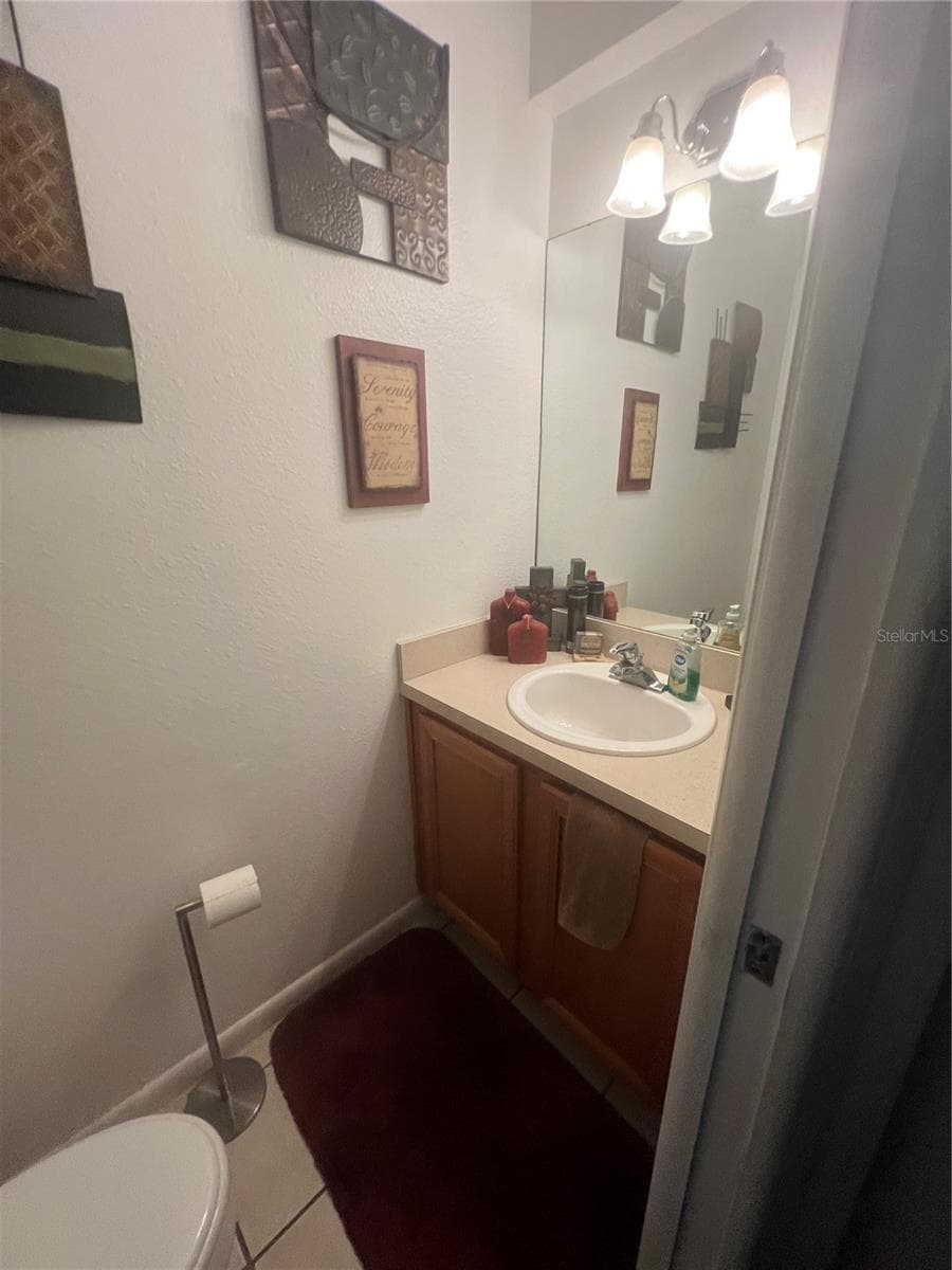 1120 MARY STREET — photo 13 of 23