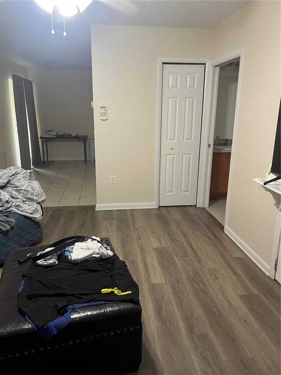 1120 MARY STREET — photo 16 of 23