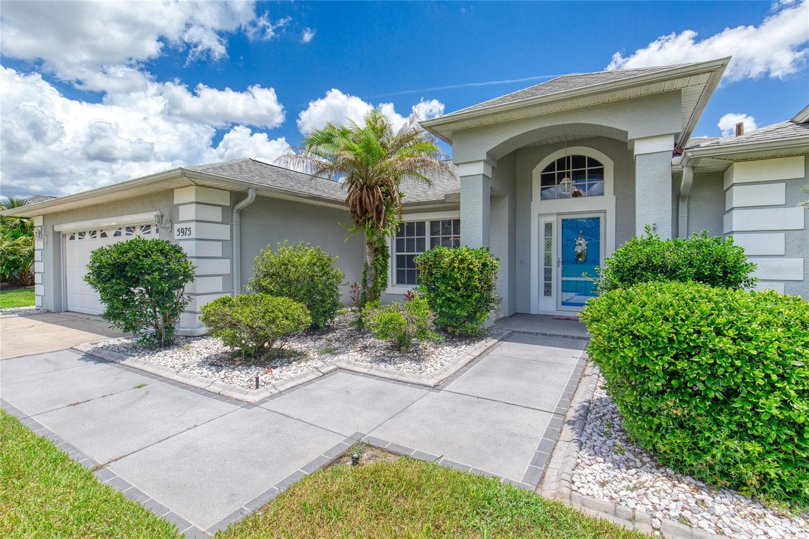 5975 SAWGRASS POINT DRIVE — photo 8 of 65