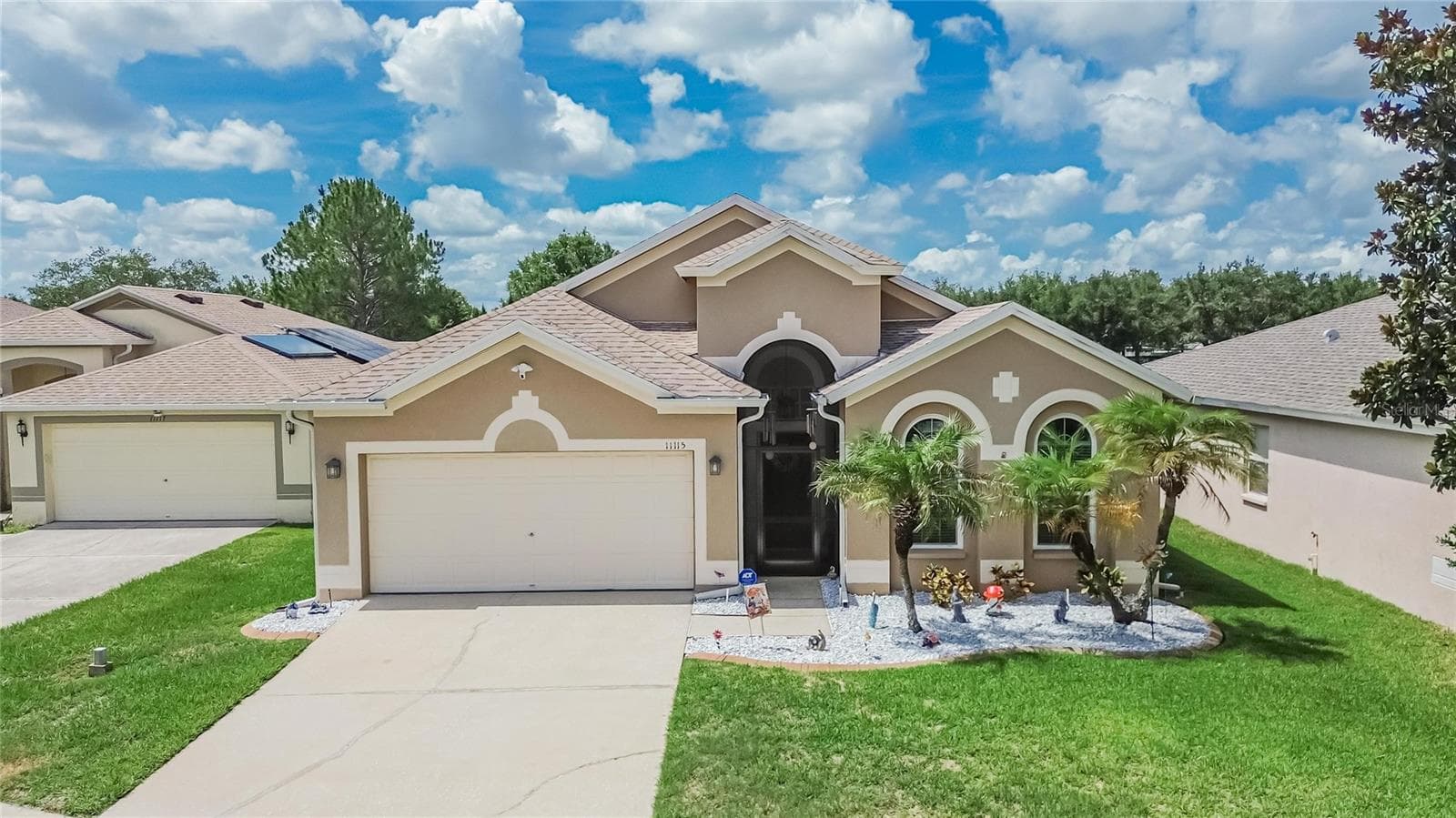 11115 SILVER DANCER DRIVE — photo 2 of 40