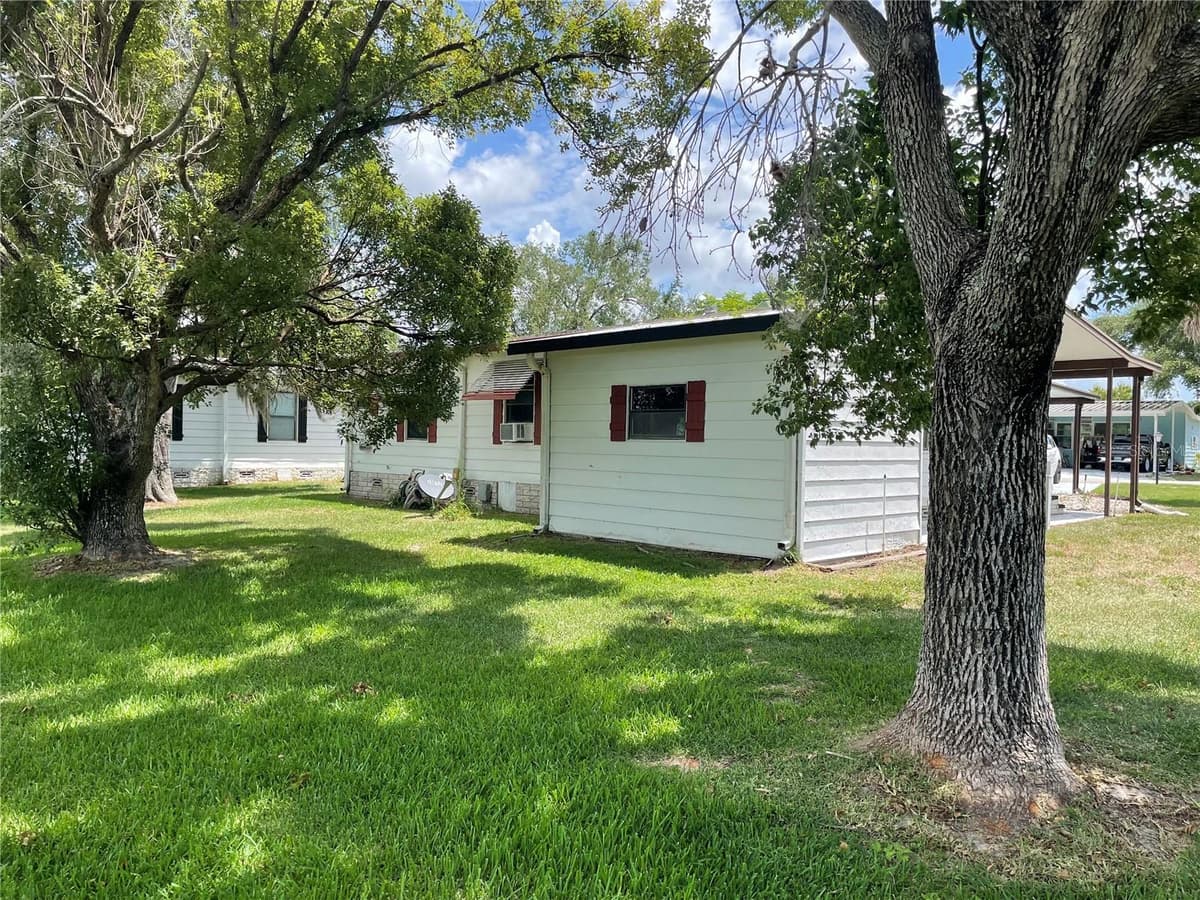 2102 CANOPY CIRCLE — photo 12 of 13