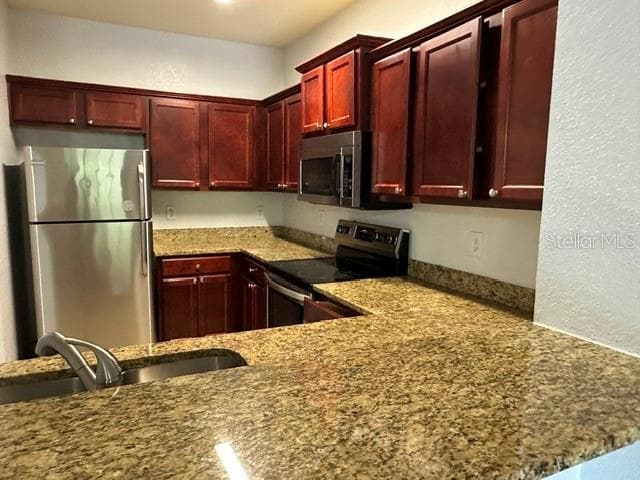 126 VISTA VERDI CIRCLE — photo 2 of 8
