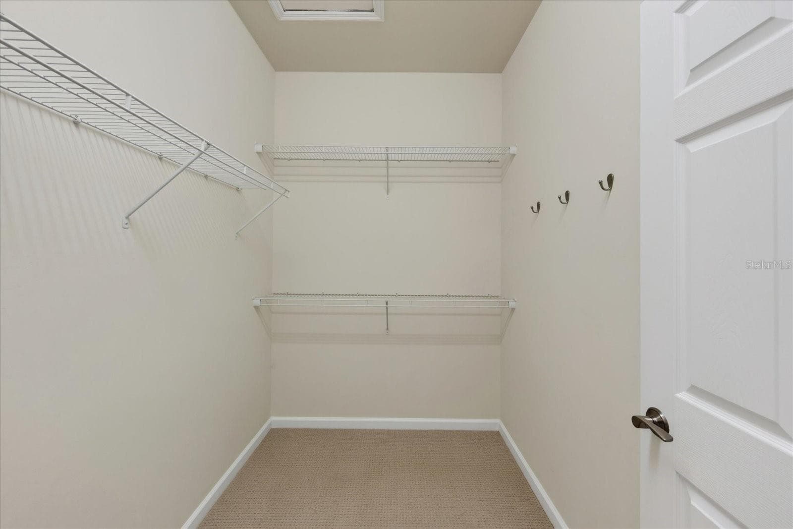 17658 CAMDEN DRIVE — photo 34 of 89