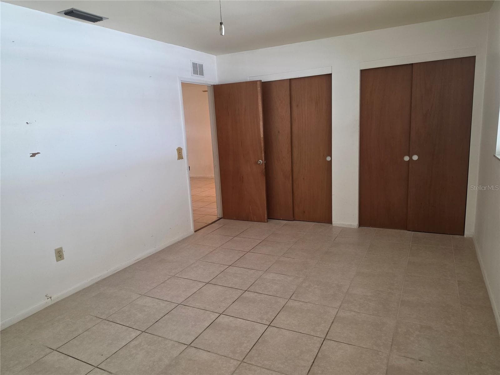 5850 21ST STREET — photo 12 of 23