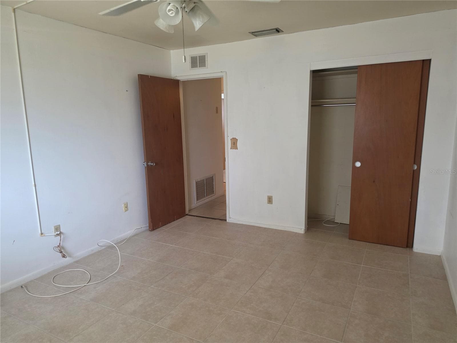 5850 21ST STREET — photo 16 of 23