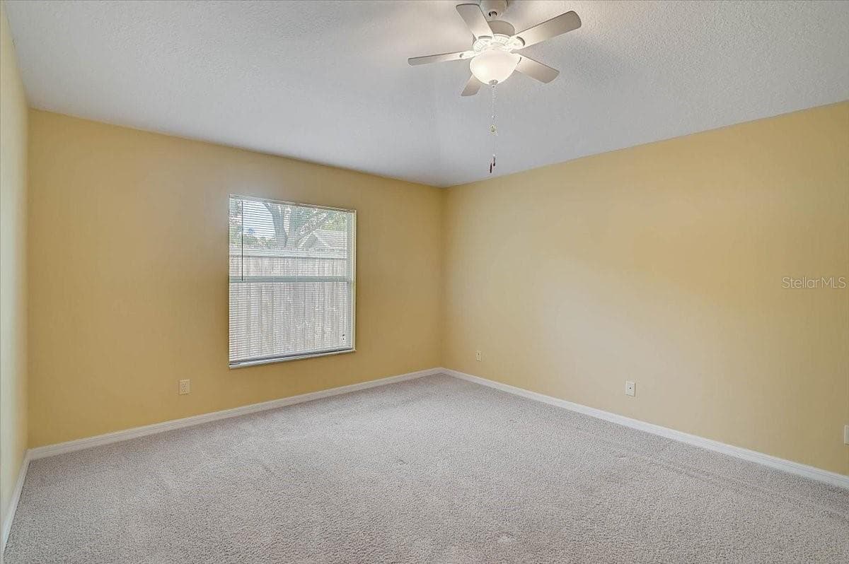 22 CHRISTIE AVENUE — photo 18 of 37
