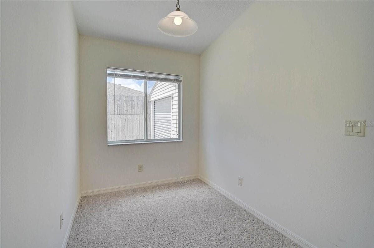 22 CHRISTIE AVENUE — photo 25 of 37