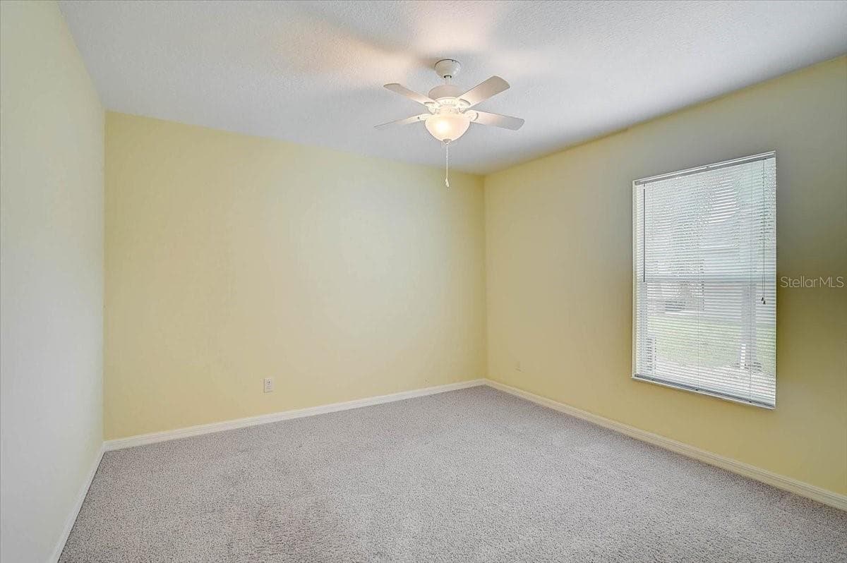 22 CHRISTIE AVENUE — photo 26 of 37