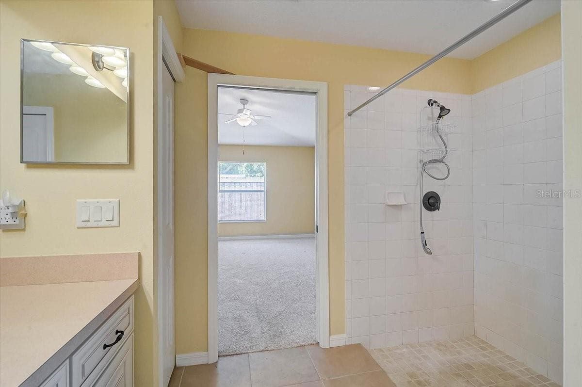 22 CHRISTIE AVENUE — photo 21 of 37