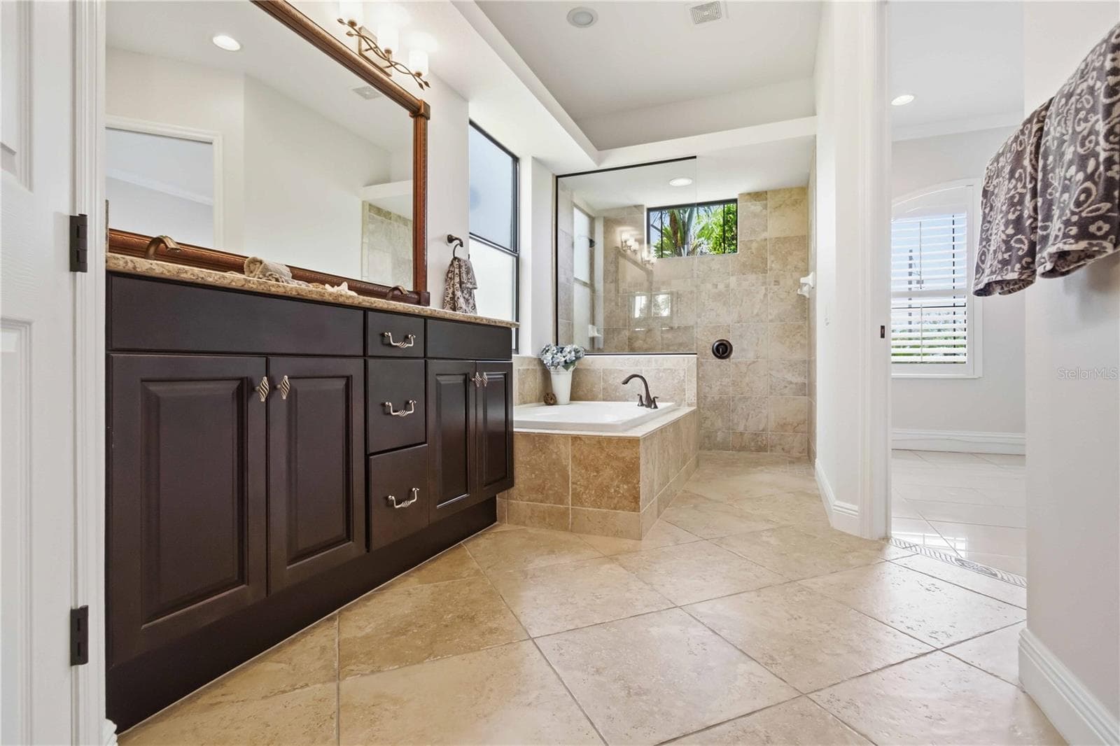 8057 RIO BELLA PLACE — photo 24 of 44