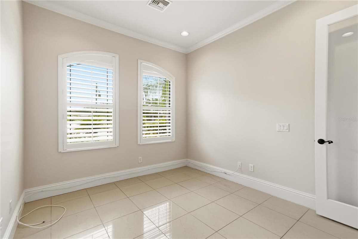 8057 RIO BELLA PLACE — photo 25 of 44