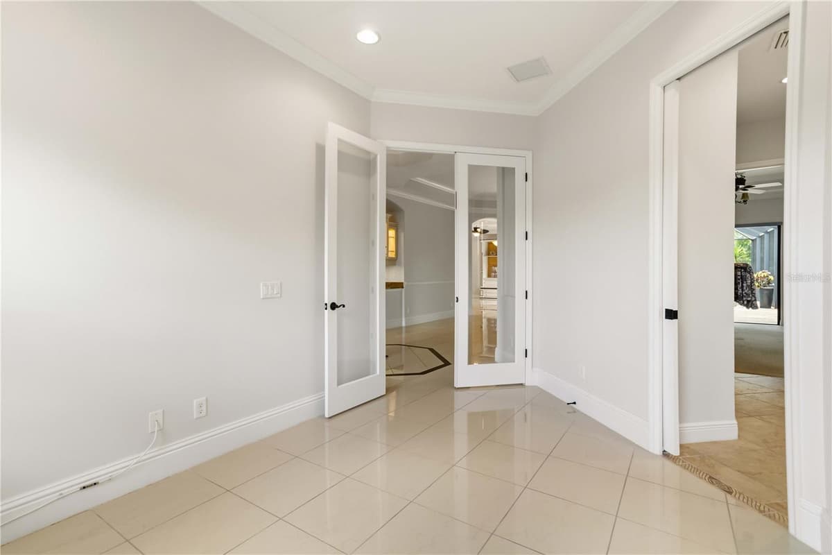 8057 RIO BELLA PLACE — photo 26 of 44