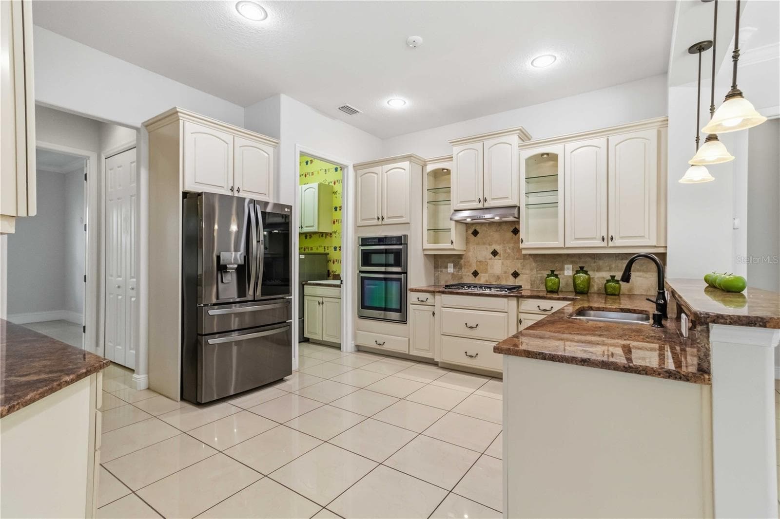 8057 RIO BELLA PLACE — photo 16 of 44