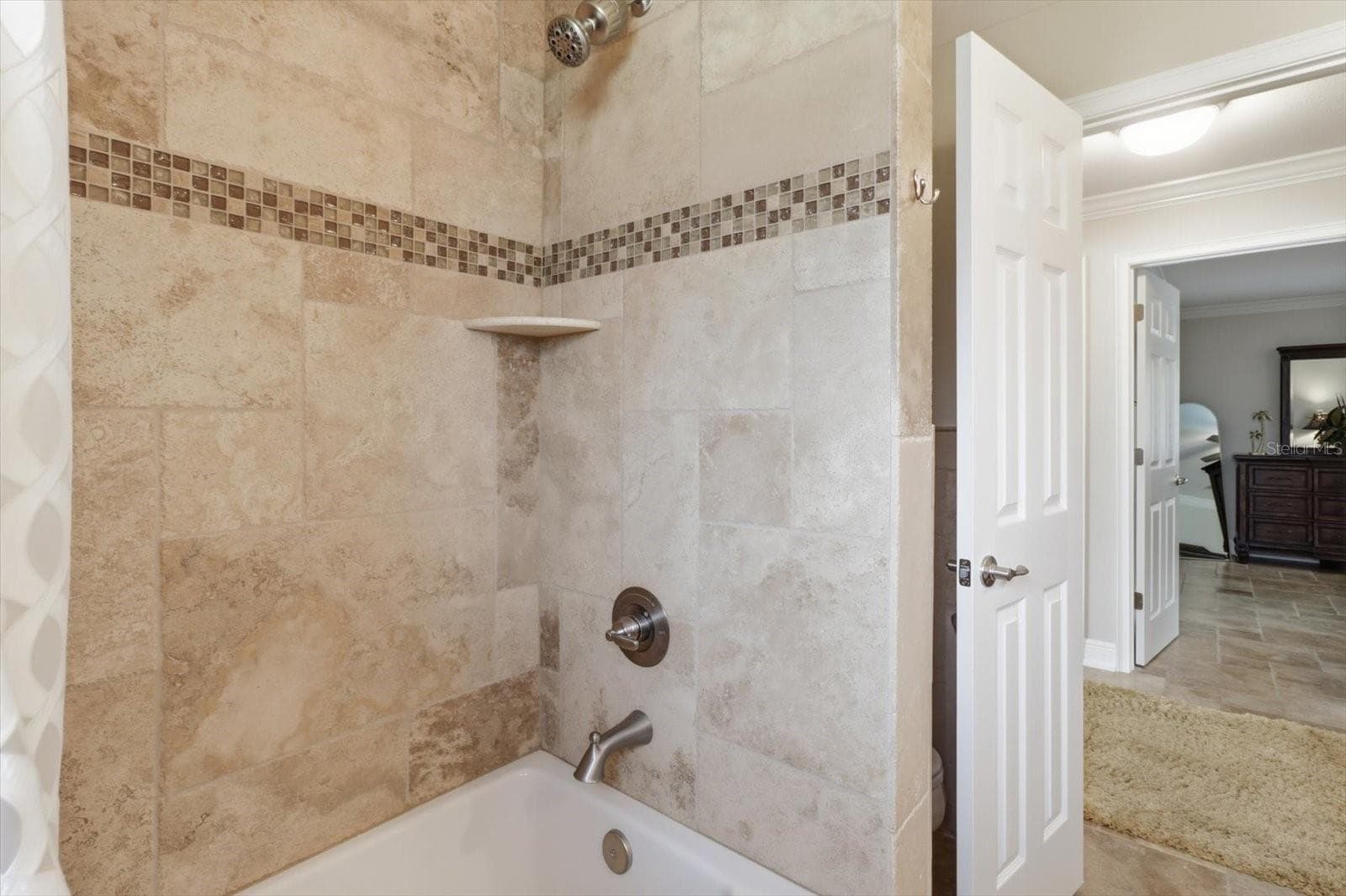 1302 PARADISE AVENUE — photo 22 of 59