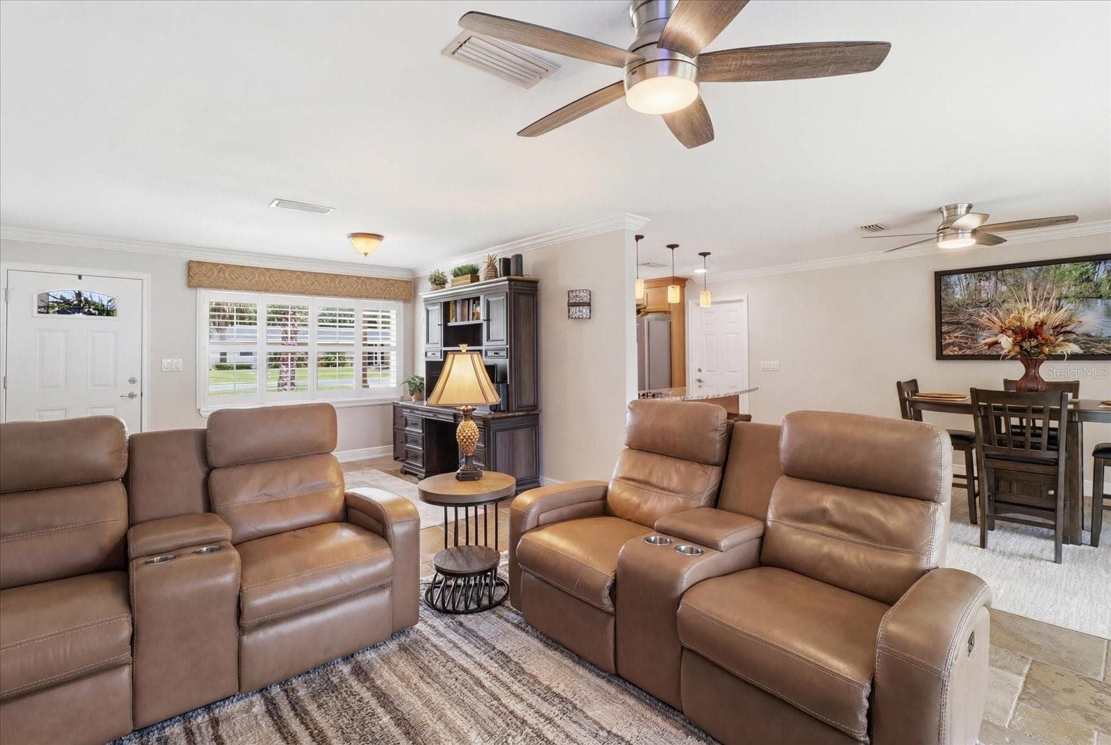 1302 PARADISE AVENUE — photo 9 of 59