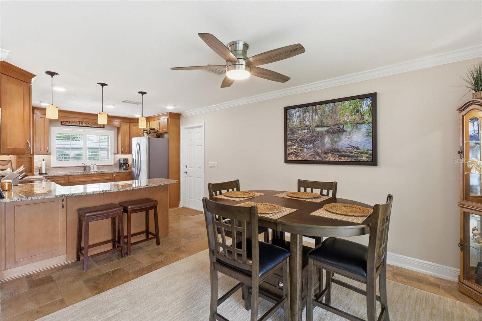 1302 PARADISE AVENUE — photo 13 of 59