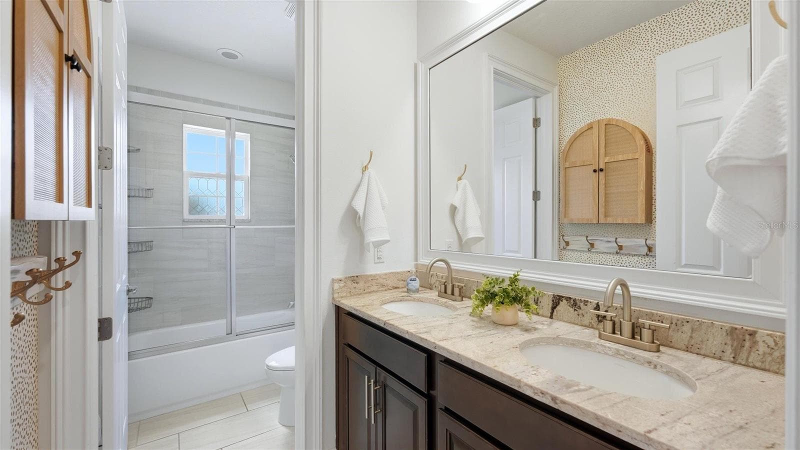 1850 MAGNOLIA STREET — photo 21 of 37