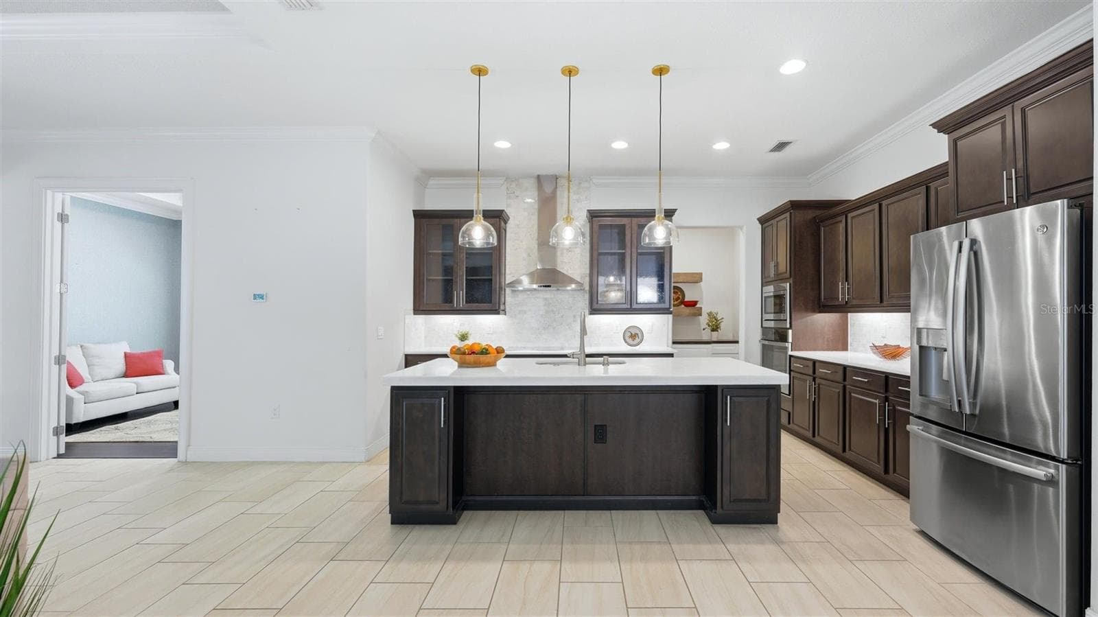 1850 MAGNOLIA STREET — photo 8 of 37