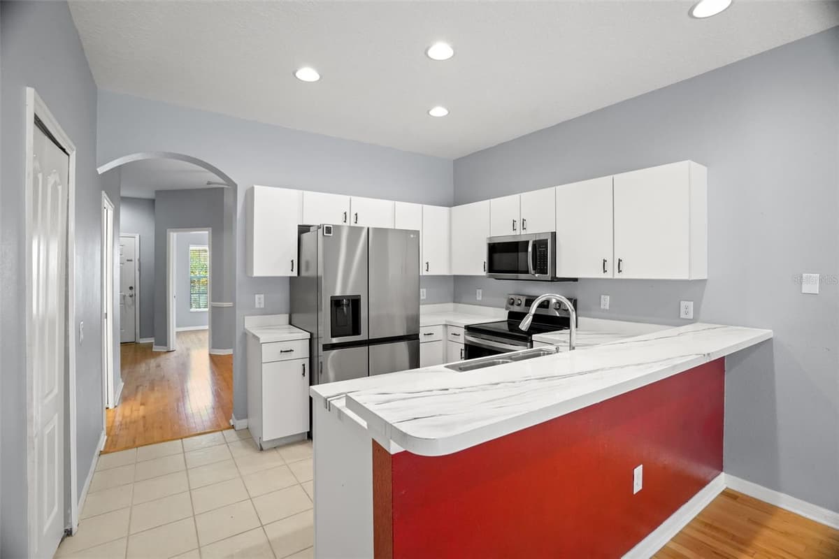 13137 KINGS CROSSING DRIVE — photo 7 of 48