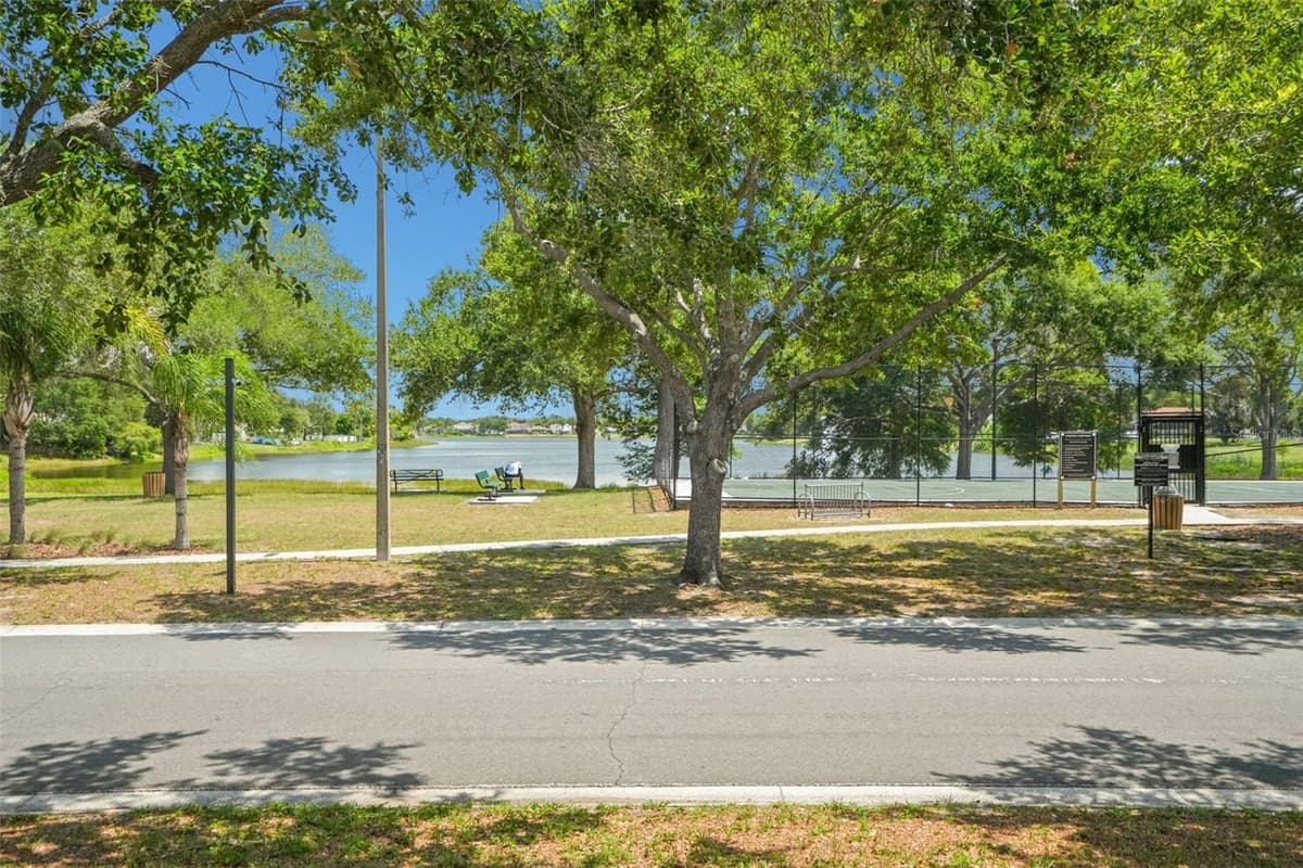 13137 KINGS CROSSING DRIVE — photo 17 of 48