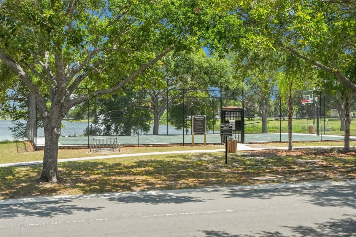 13137 KINGS CROSSING DRIVE — photo 18 of 48