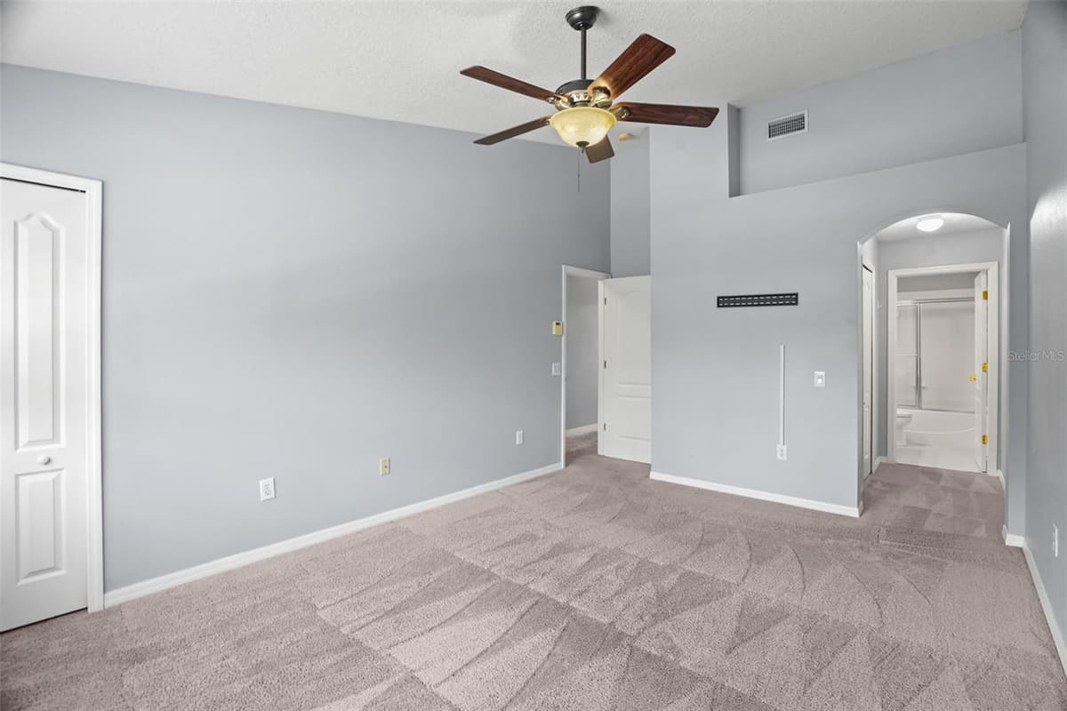 13137 KINGS CROSSING DRIVE — photo 23 of 48