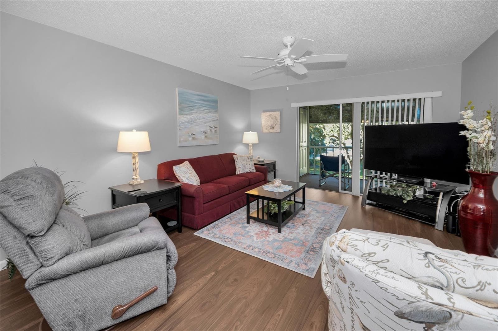 110 CYPRESS CT — photo 14 of 37