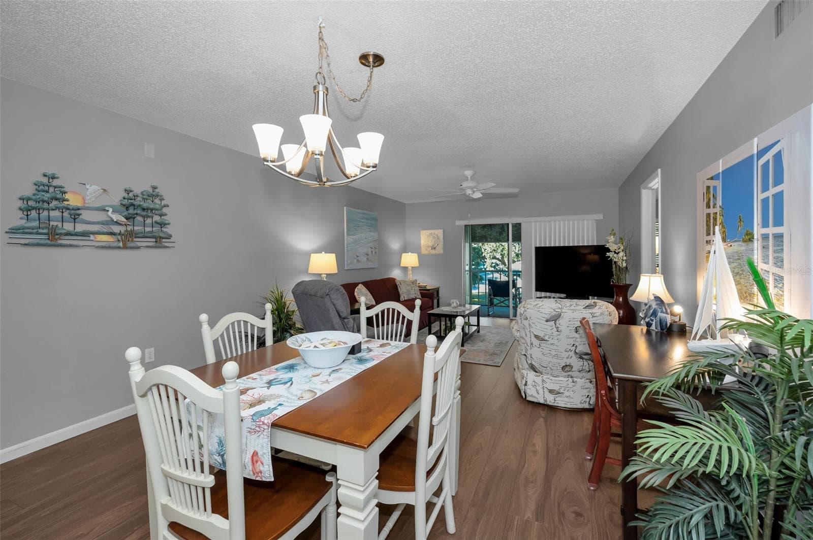 110 CYPRESS CT — photo 12 of 37
