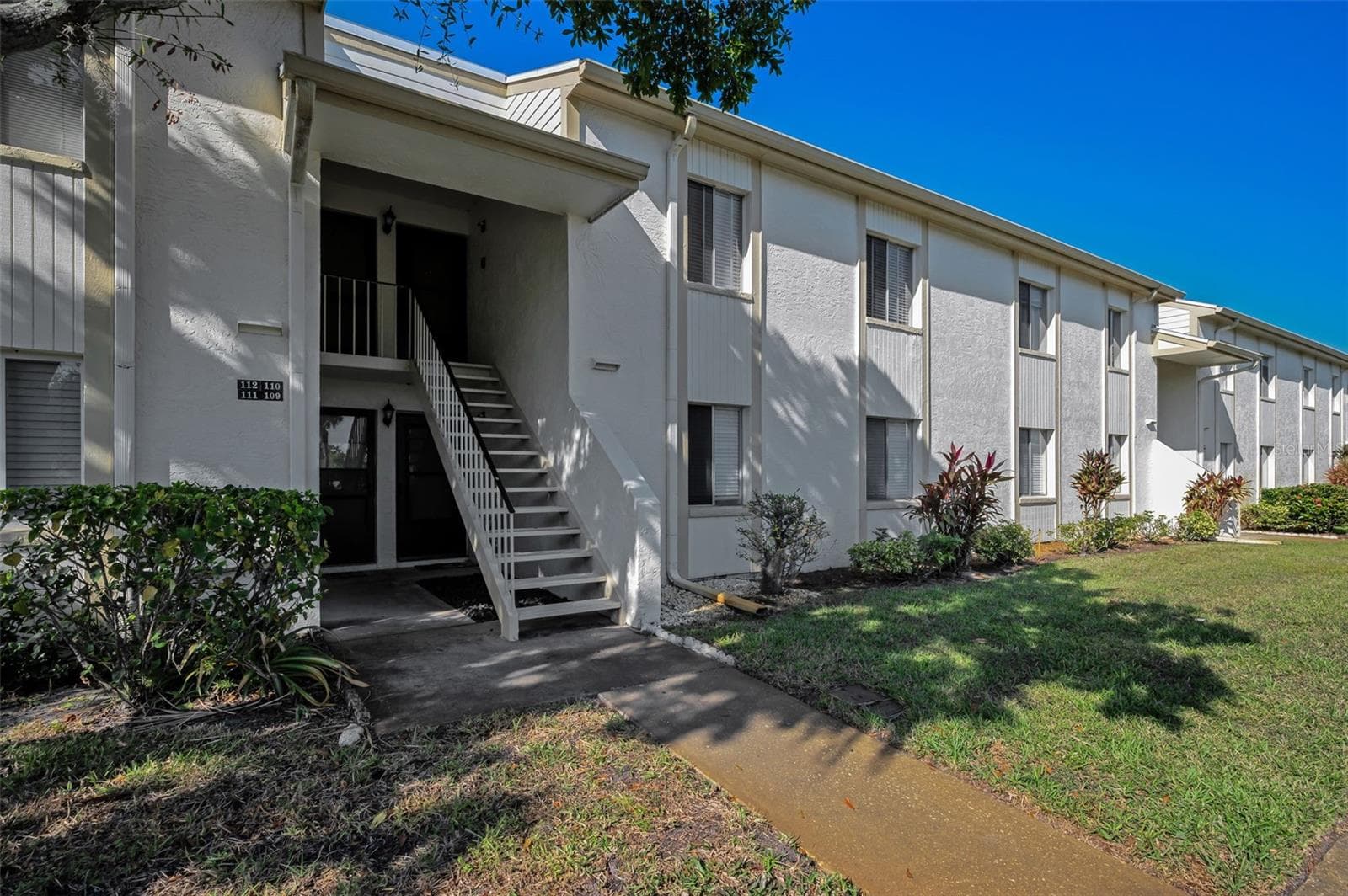 110 CYPRESS CT