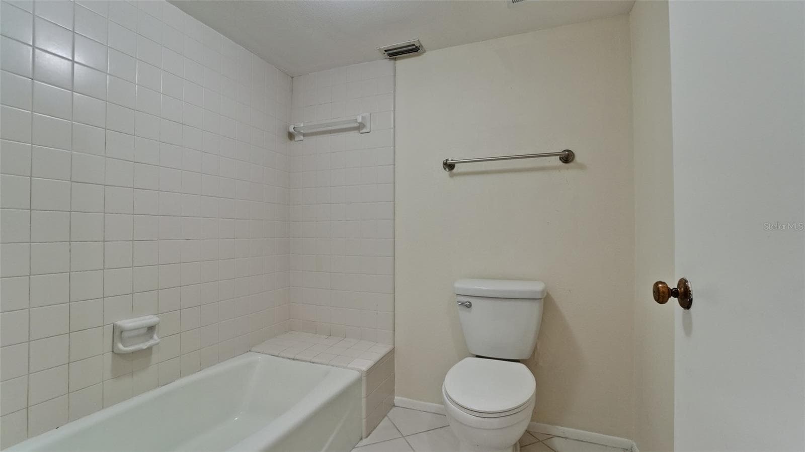 507 LAKESIDE DRIVE — photo 33 of 68