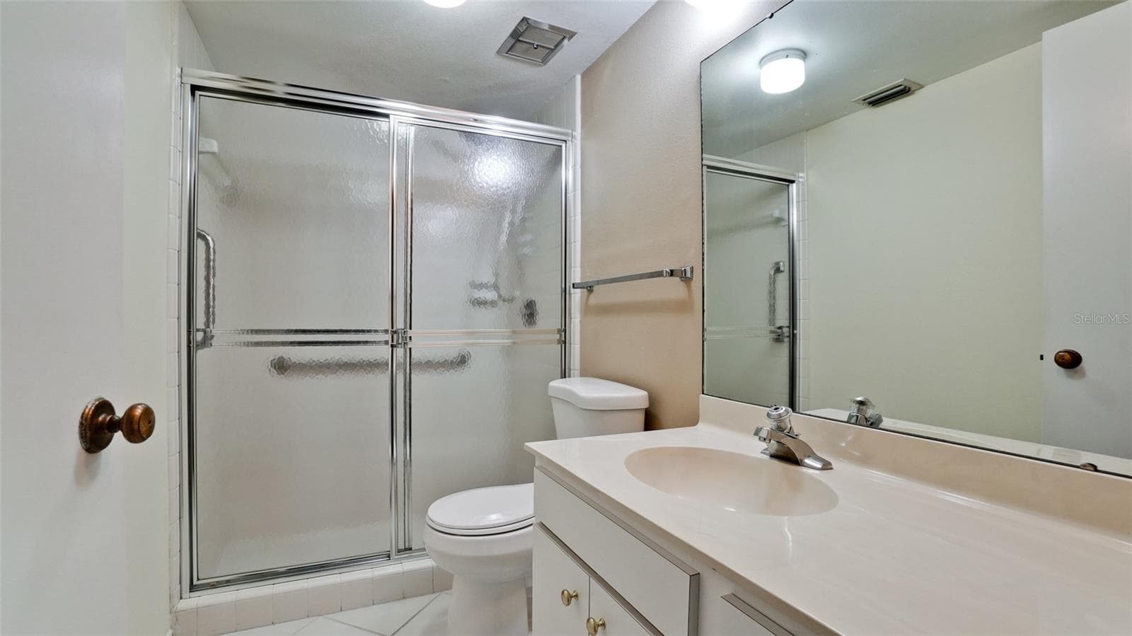 507 LAKESIDE DRIVE — photo 34 of 68