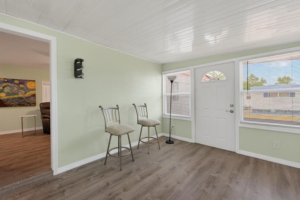 3527 TIKI DRIVE — photo 5 of 52