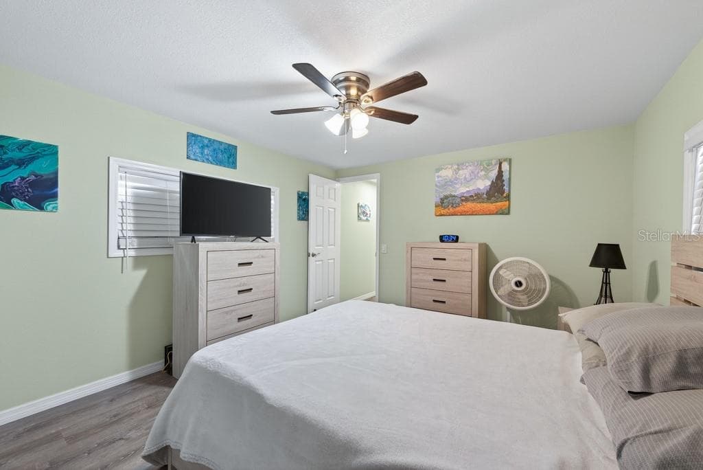 3527 TIKI DRIVE — photo 22 of 52