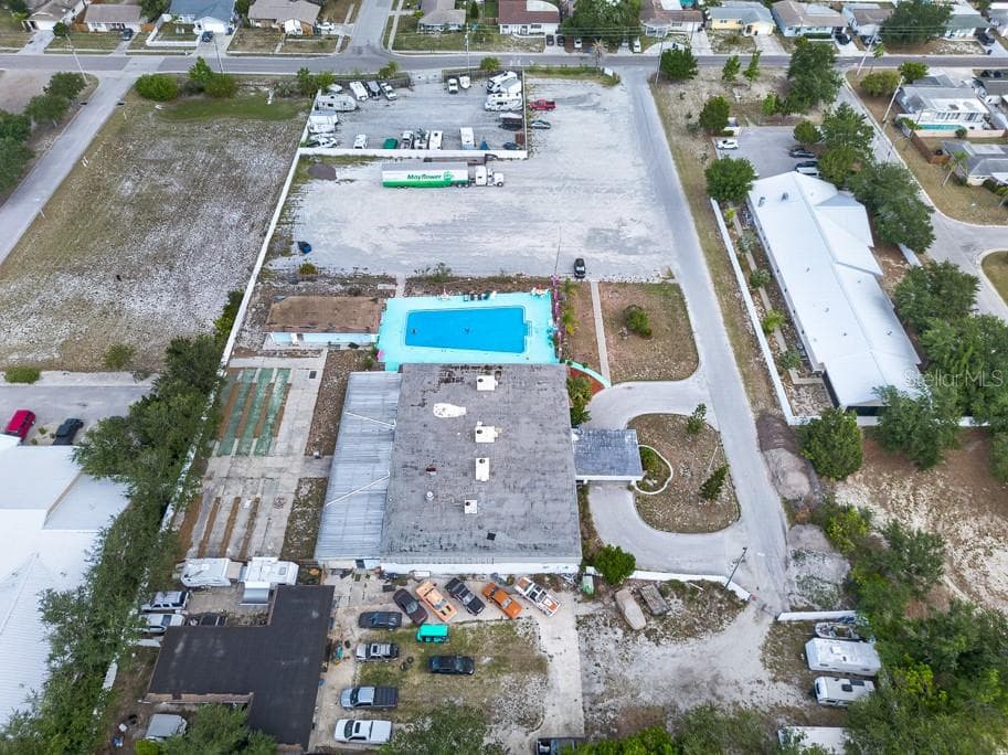 3527 TIKI DRIVE — photo 50 of 52