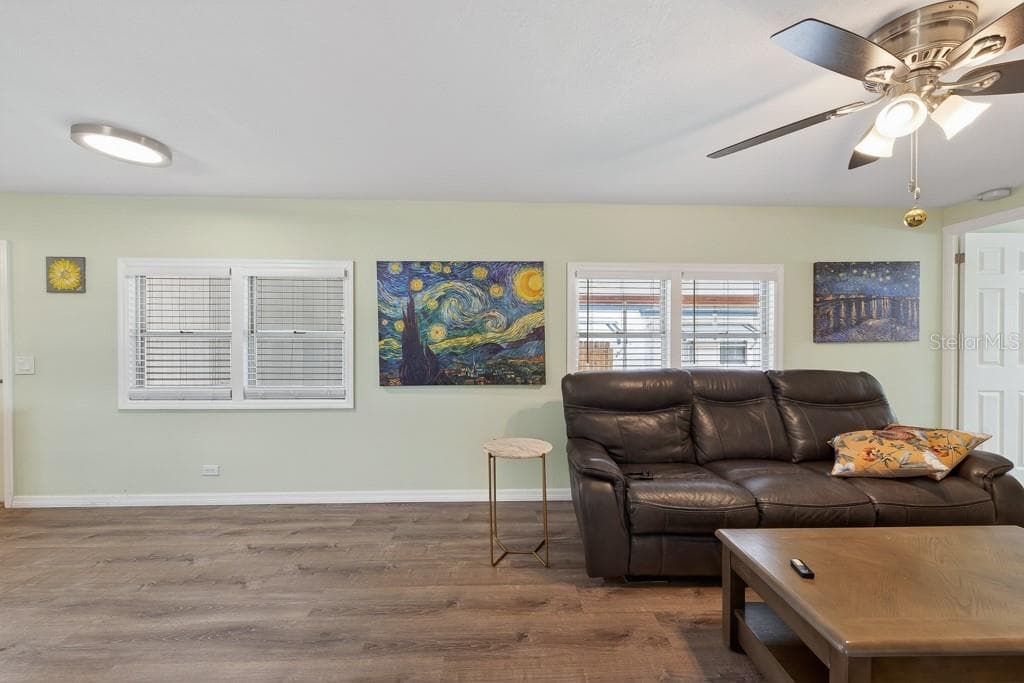 3527 TIKI DRIVE — photo 9 of 52