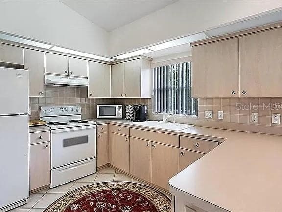 11 MANGROVE COURT — photo 4 of 15
