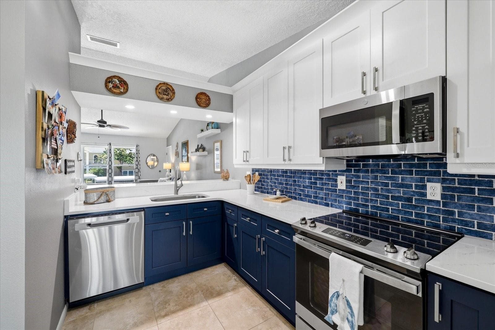 2240 GULF VIEW BOULEVARD — photo 6 of 49